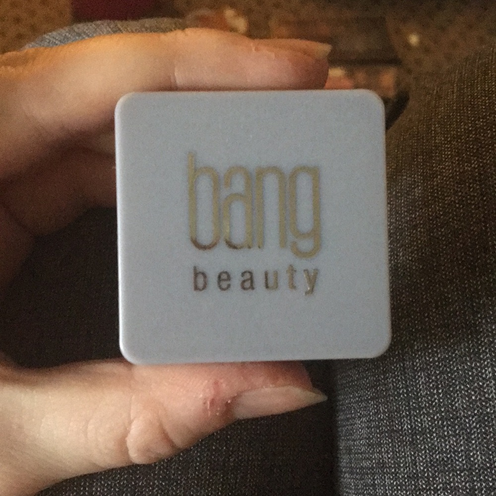 Compact make up eyeshadow